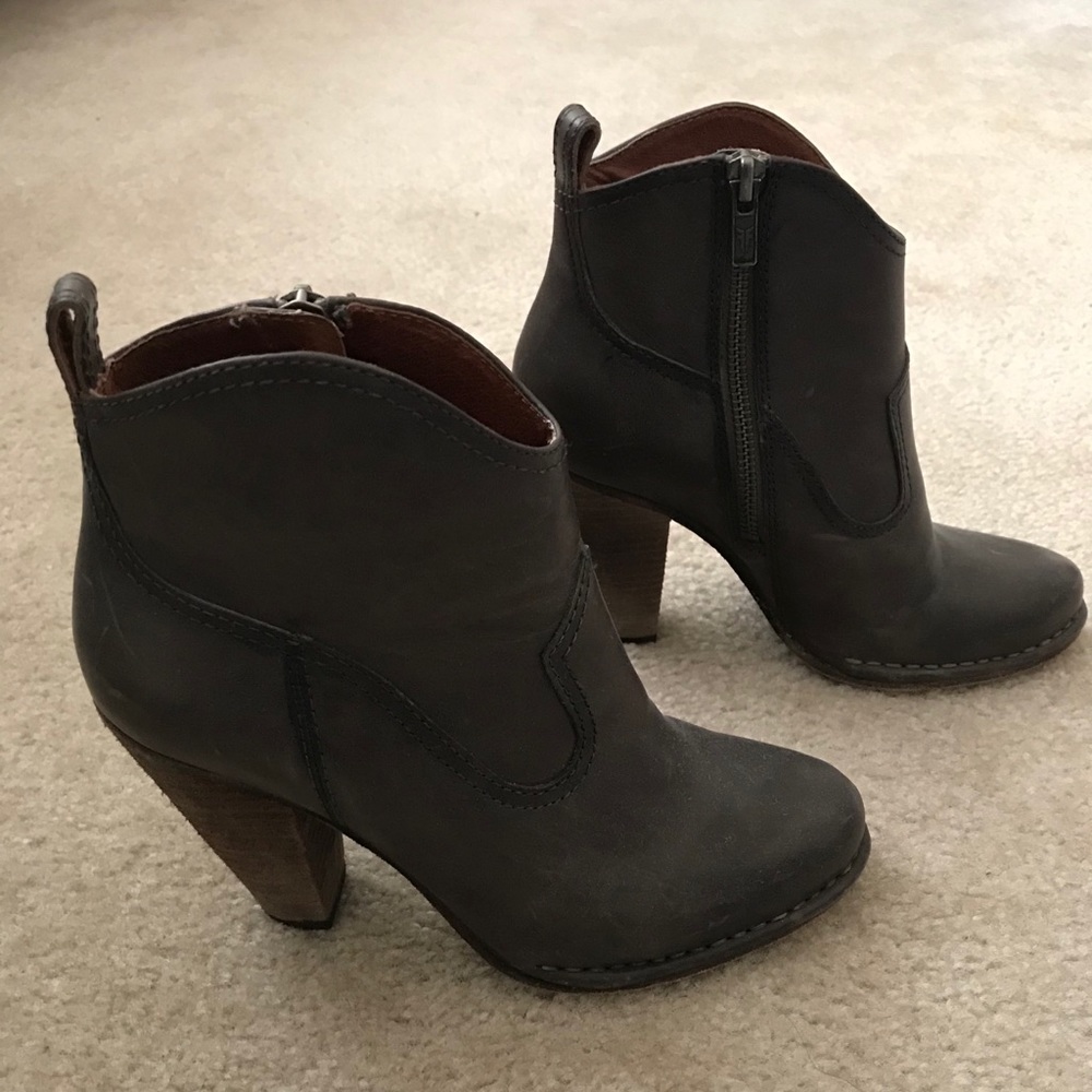 Frye Madeline Short Boots 6.5